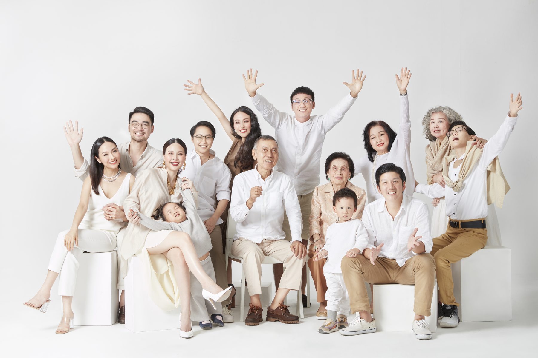 ภาพถ่ายครอบครัวโดย La Muntra Studio
