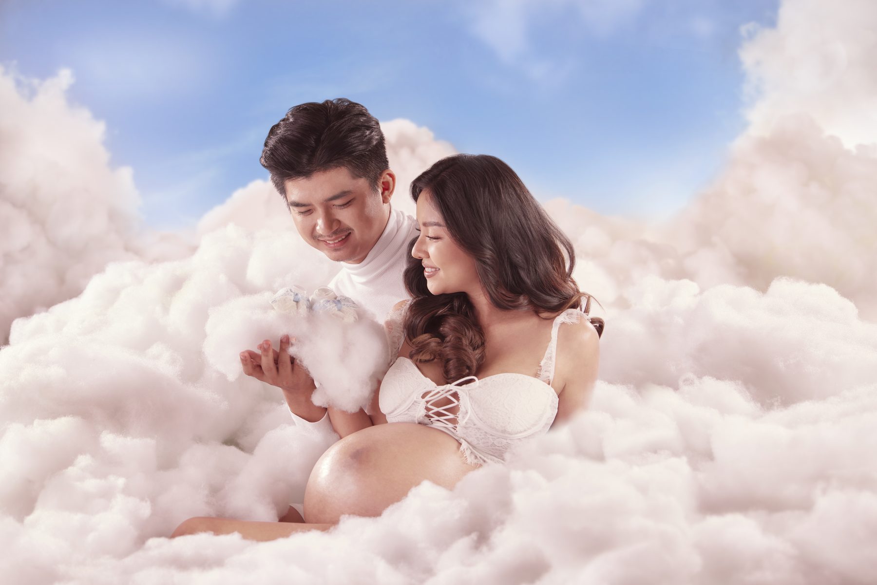 ภาพถ่ายคุณแม่ตั้งครรภ์โดย La Muntra Studio