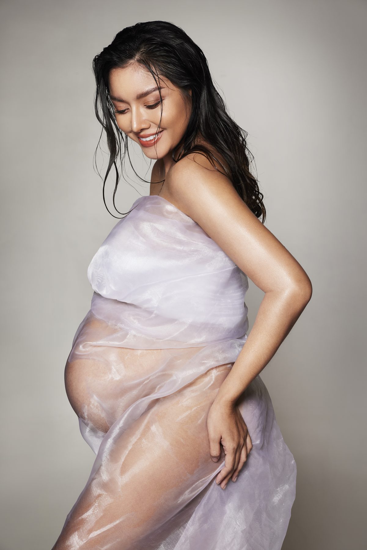 ภาพถ่ายคุณแม่ตั้งครรภ์โดย La Muntra Studio